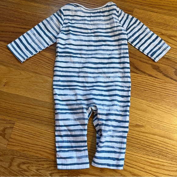 Aden + Anais blue and white striped jumper bodysuit size 6-9 months - Picture 2 of 3